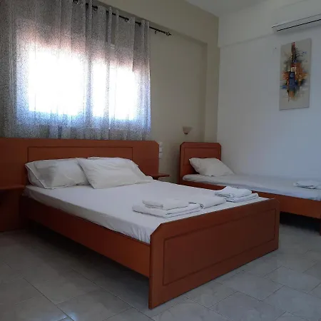 Voula Отель 3*